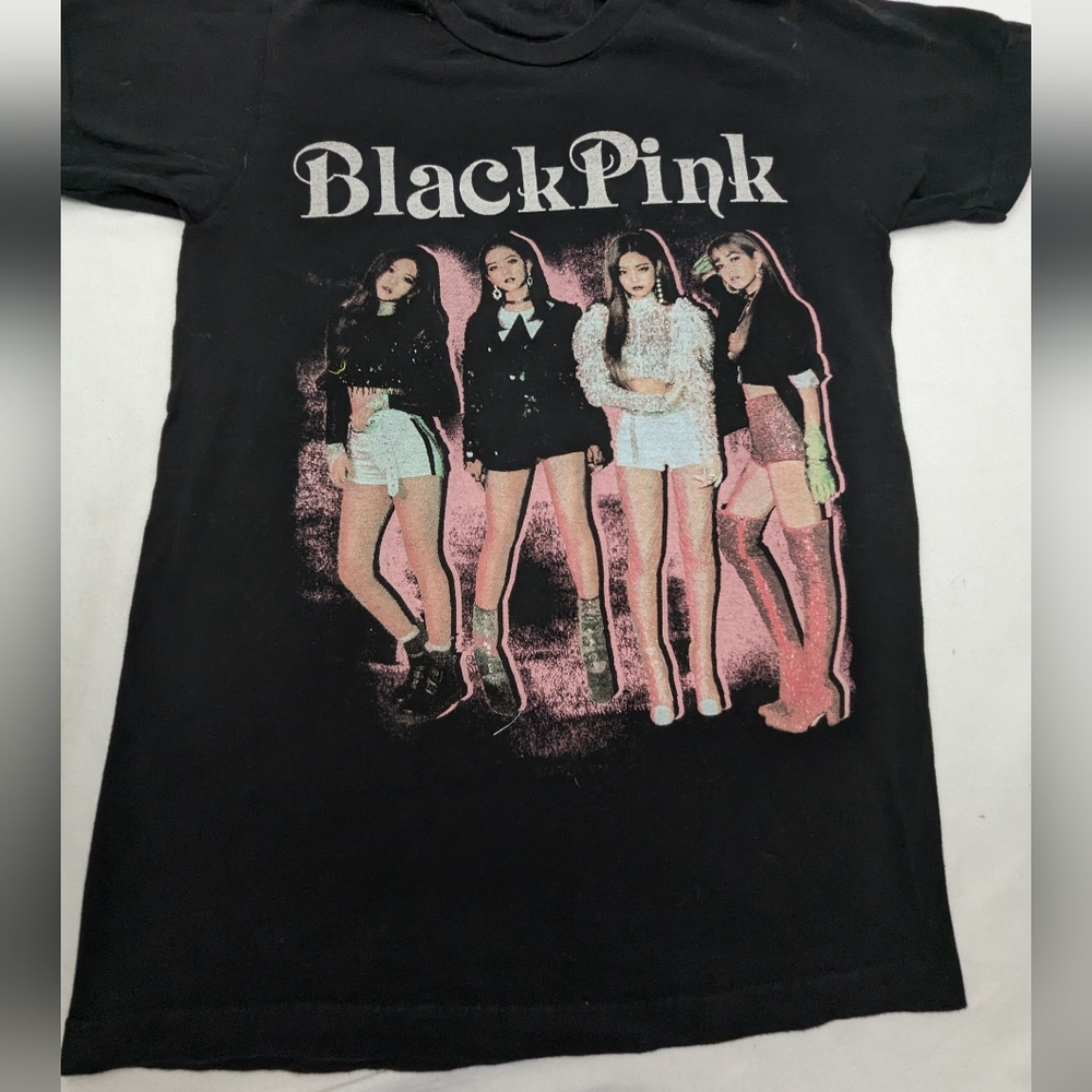 Blackpink In Your Area Concert Tee with Tour Locations and dates on back  Small